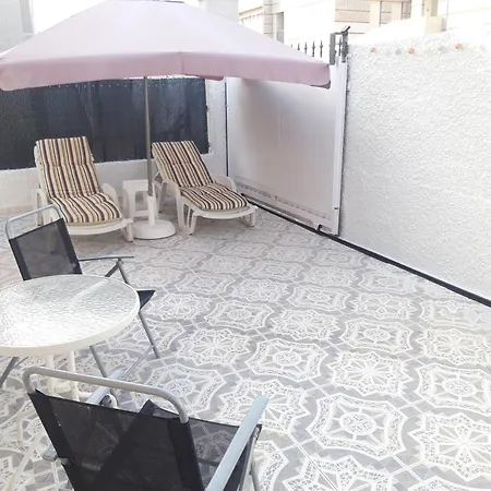 Con Patio Y Terraza Solarium