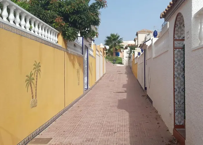 Con Patio Y Terraza Solarium