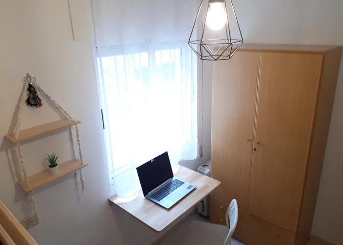 Con Patio Y Terraza Solarium Holiday home