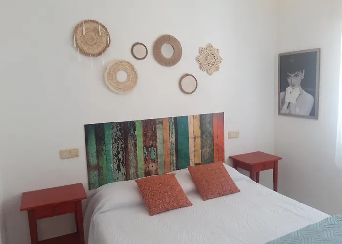 Con Patio Y Terraza Solarium Holiday home