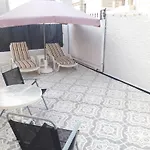 Con Patio Y Terraza Solarium