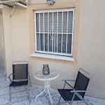 Con Patio Y Terraza Solarium Feriehus Torrevieja