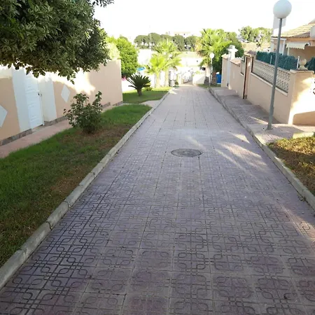 Con Patio Y Terraza Solarium Τορεβιέχα